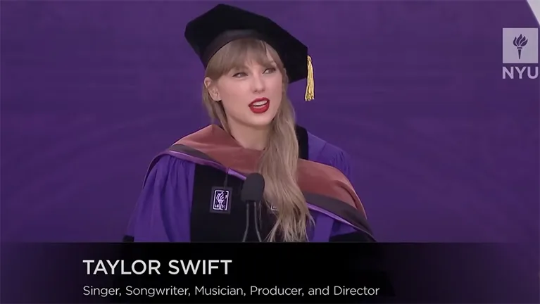 Taylor Swift at NYU‘s 2022 Commencement